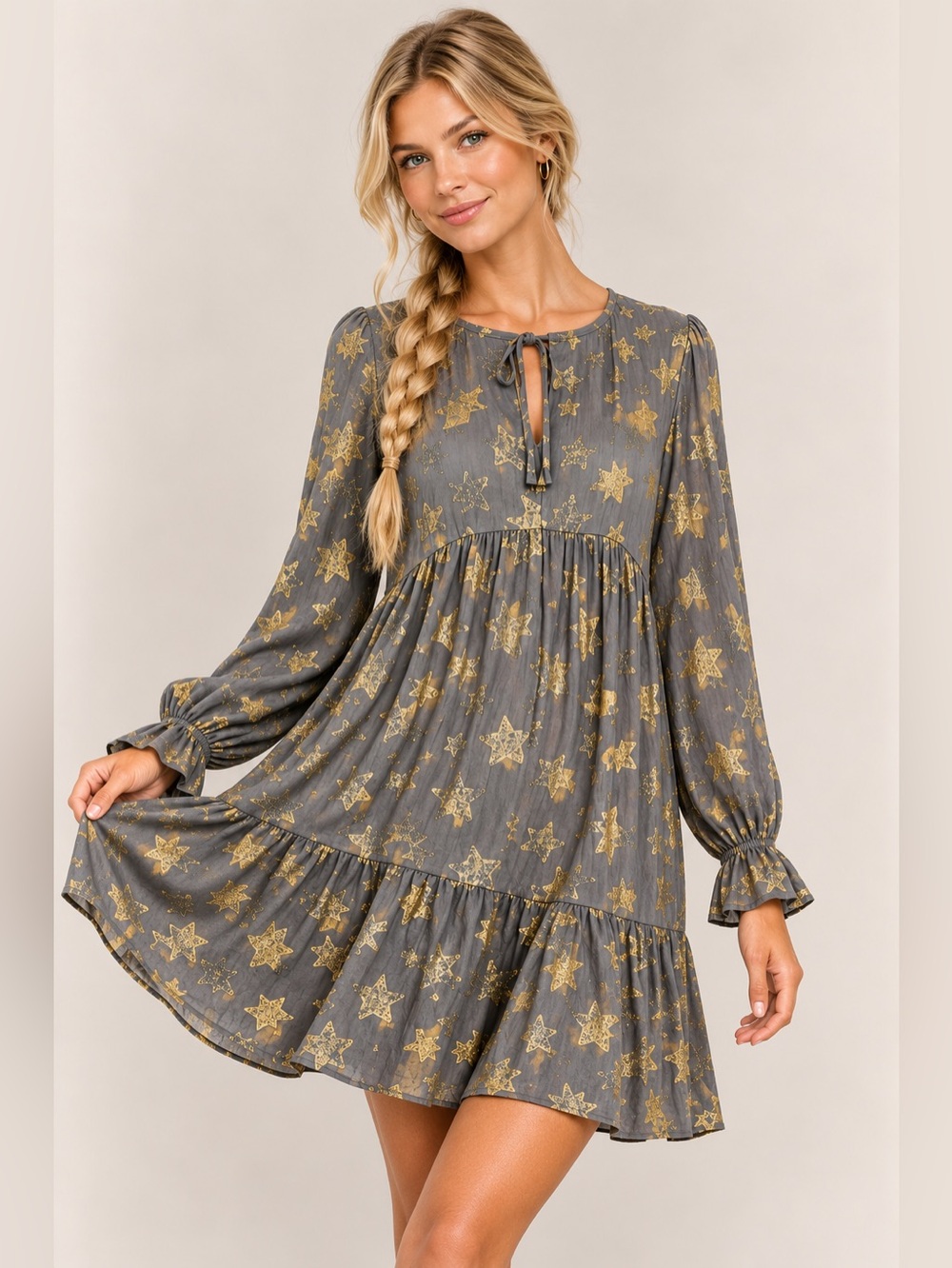 LOFT Shimmer Gold Star Tiered Mini Dress Medium NWT ⭐️